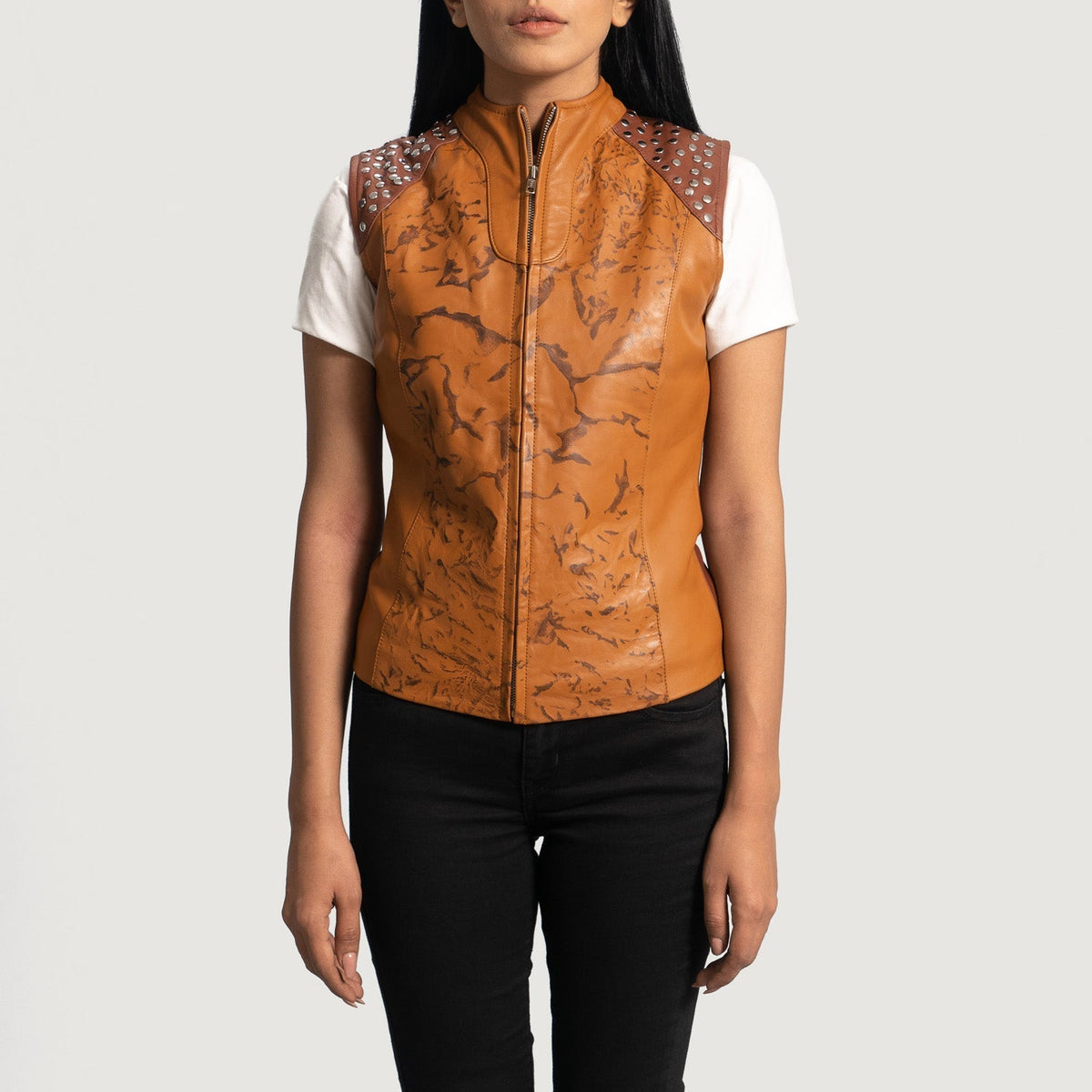 
Westina Cuoio Dye Gilet in Pelle da Donna in Tan Brown Sheepskin Dip &Amp; Dye - Vista frontale e silhouette sartoriale | Acquista online